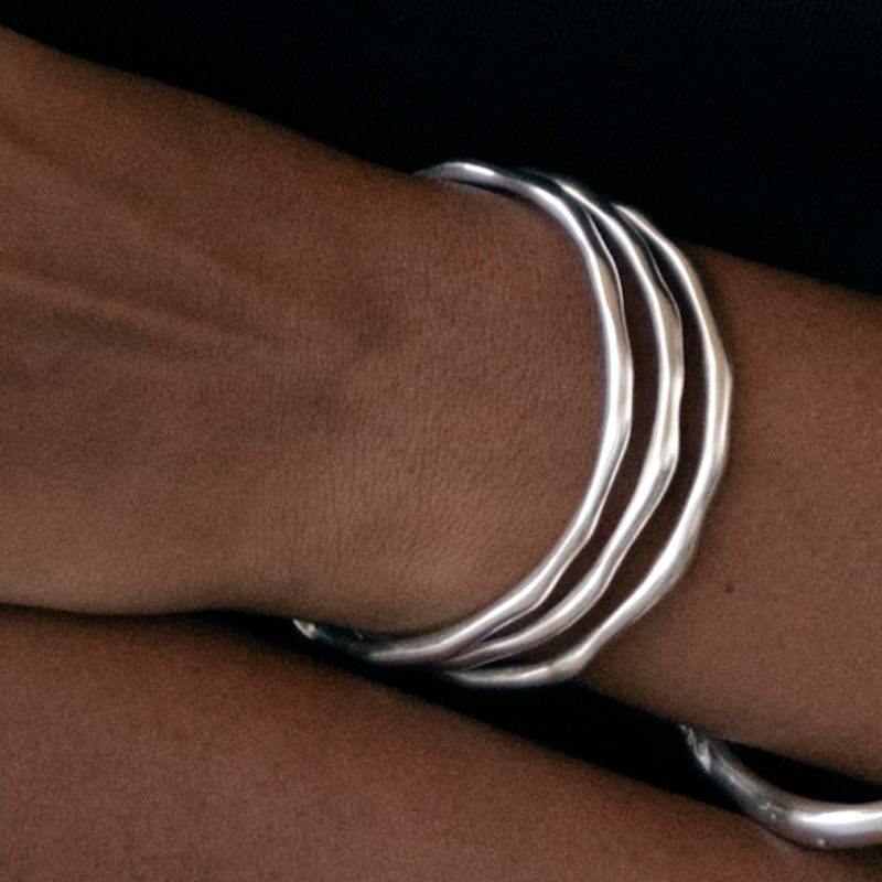 LETO BANGLE