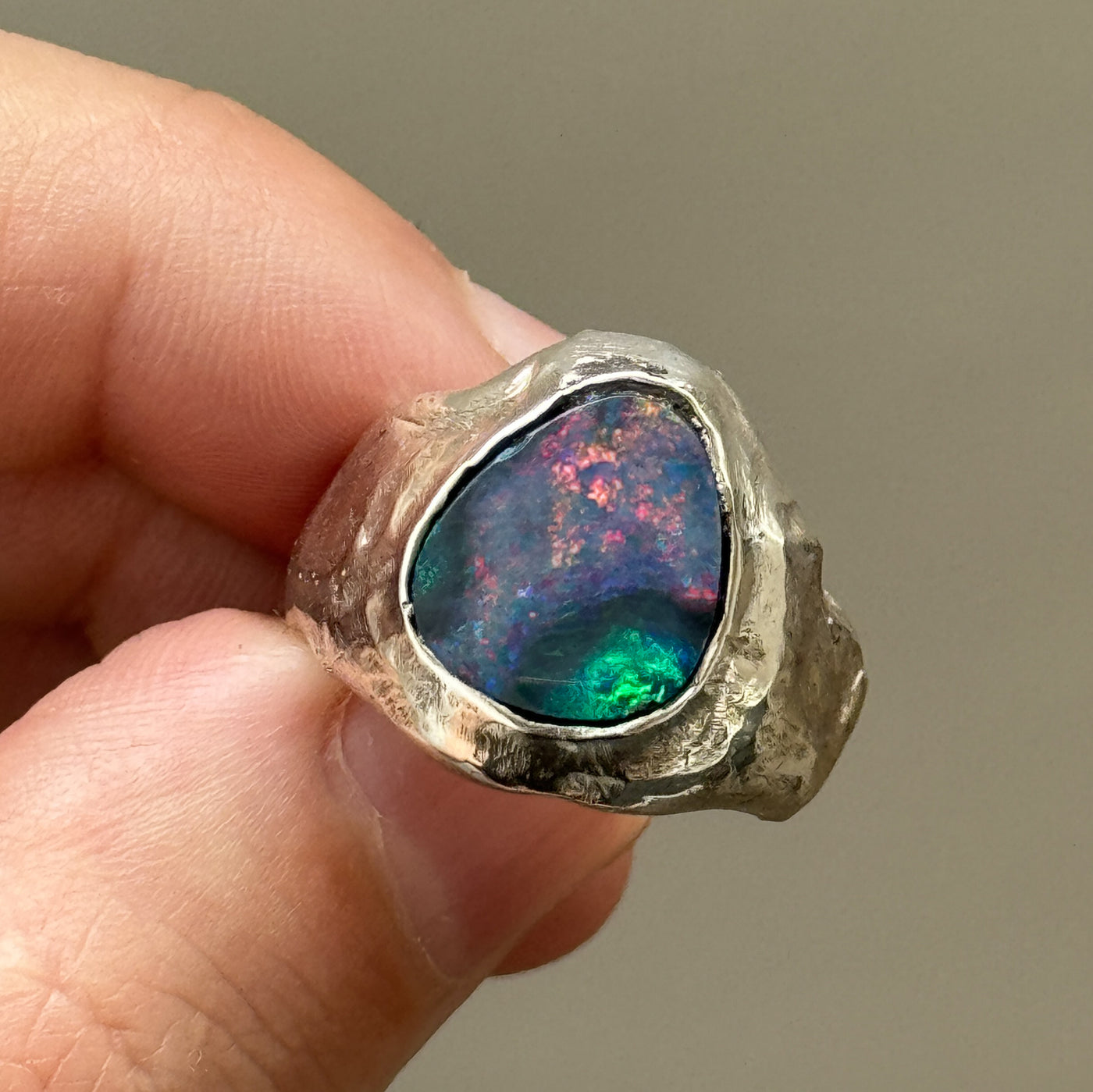 RISE OPAL SIGNET RING