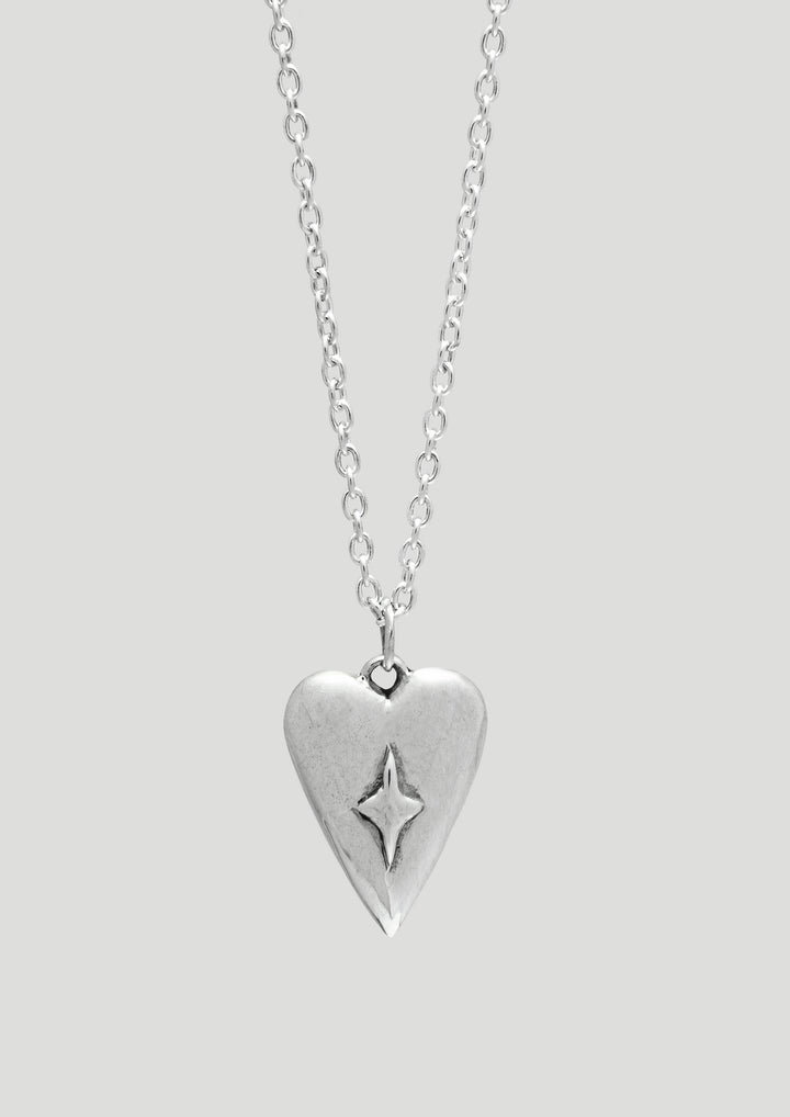 MIA HEART NECKLACE