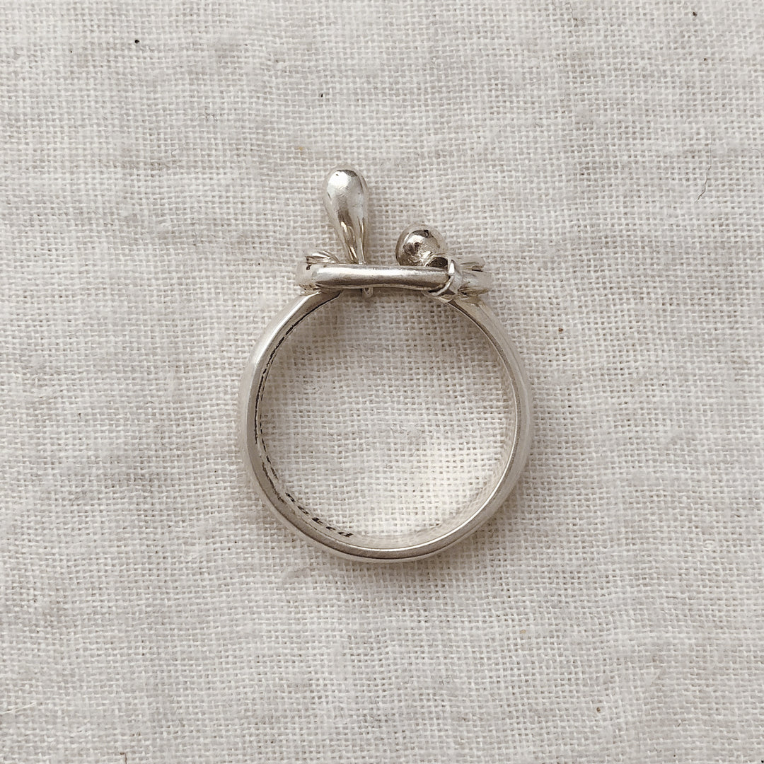 OLIVIA RING